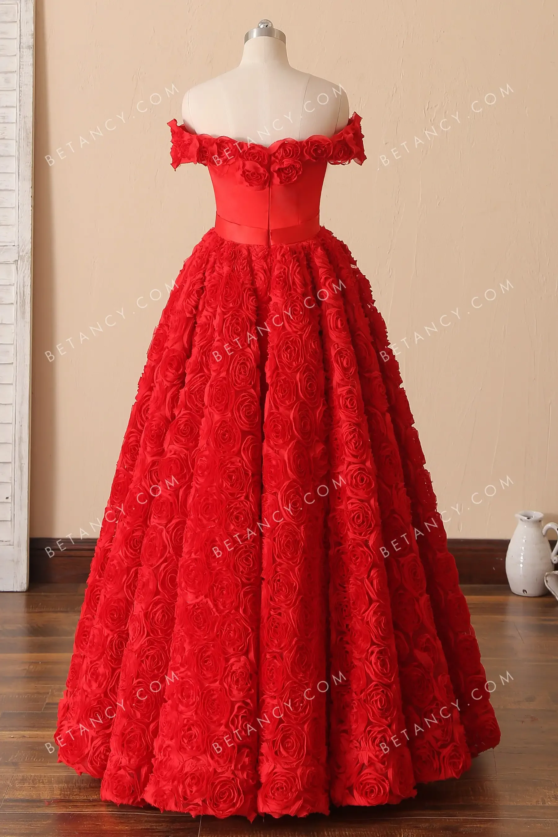 Charming 3D Rosette Flowers Off-the-shoulder Prom Gown