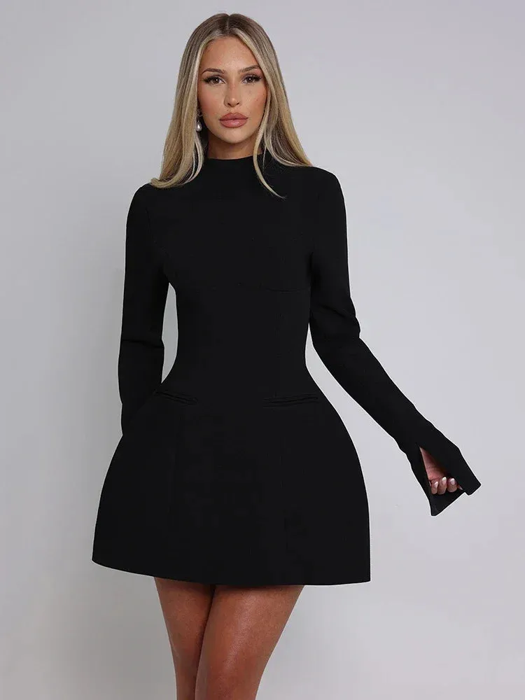 Robin - Flattering mini dress