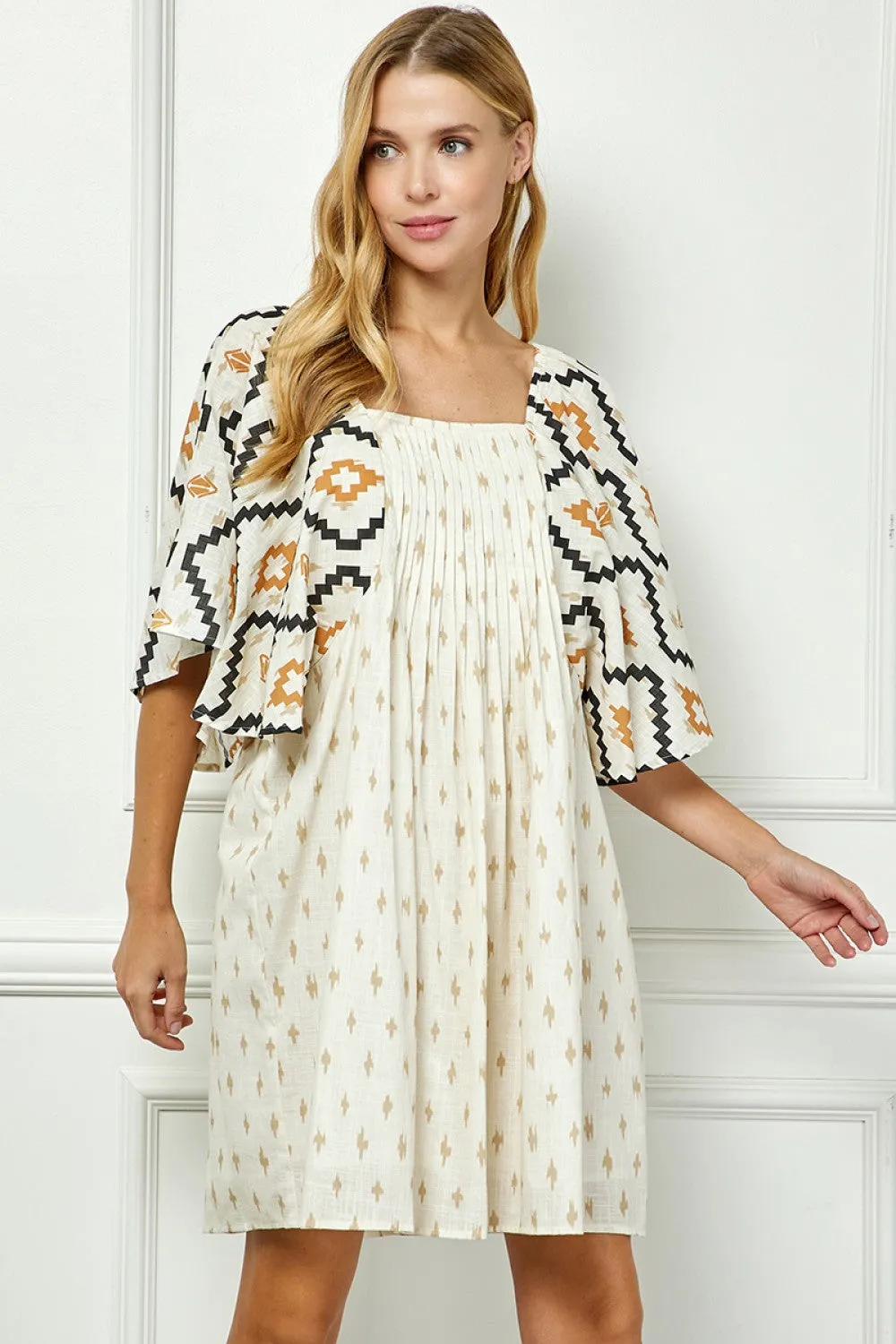 SHELLY WING SLEEVE EMBROIDERY DRESS