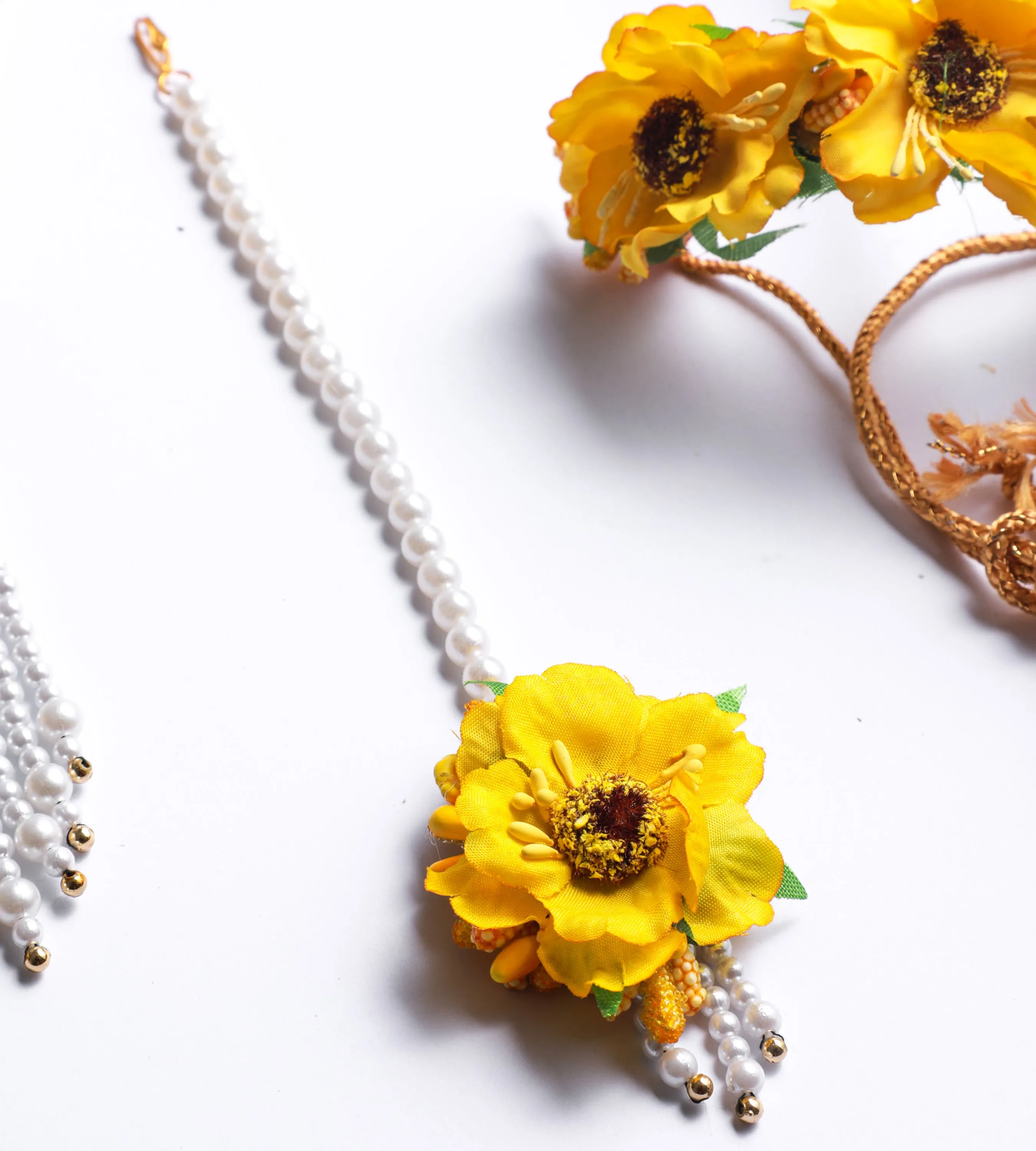 Yellow Floral Necklace Set